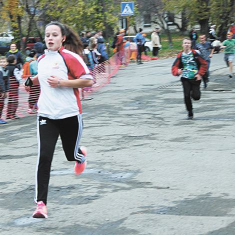 Среди девушек абсолютной  чемпионкой "Кросса нации-2015" стала Анна Соколова